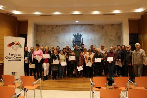 La Unidad de Participaci&oacute;n forma a m&aacute;s de 200 personas en habilidades digitales