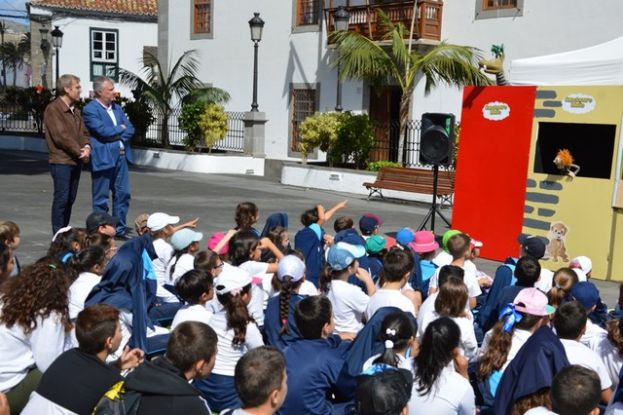 Los hermanos Le&oacute;n y Castillo 'reviven' en Telde como modelos para inspirar a los ni&ntilde;os y ni&ntilde;as de hoy en d&iacute;a