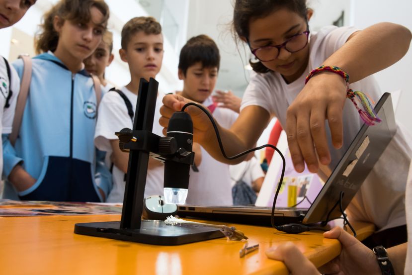 Iniciativas que atraen talento para la ciencia y la tecnolog&iacute;a desde Primaria