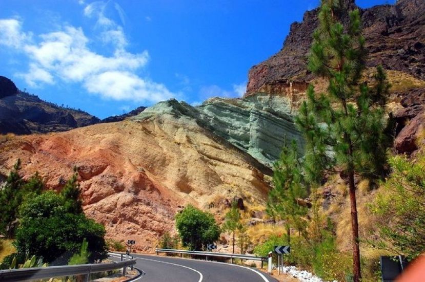 Los senderistas de Valleseco se van de ruta por el sector m&aacute;s salvaje de la Isla