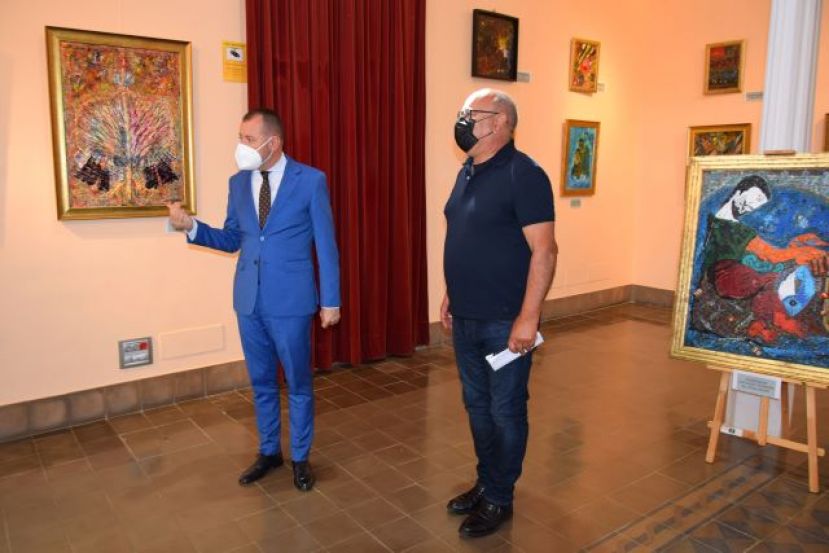 El galdense Pepe Monz&oacute;n expone en la Sala S&aacute;bor de G&aacute;ldar su &ldquo;Vor&aacute;gine de color&rdquo;