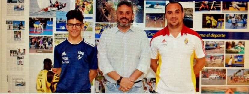 Recibimiento al gimnasta grancanario Acor&aacute;n de la Santa Fe