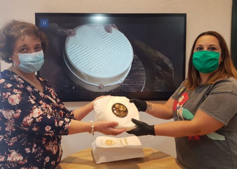 Guía: Los ganadores del certamen ‘Gana un Queso de Premio’ reciben su queso