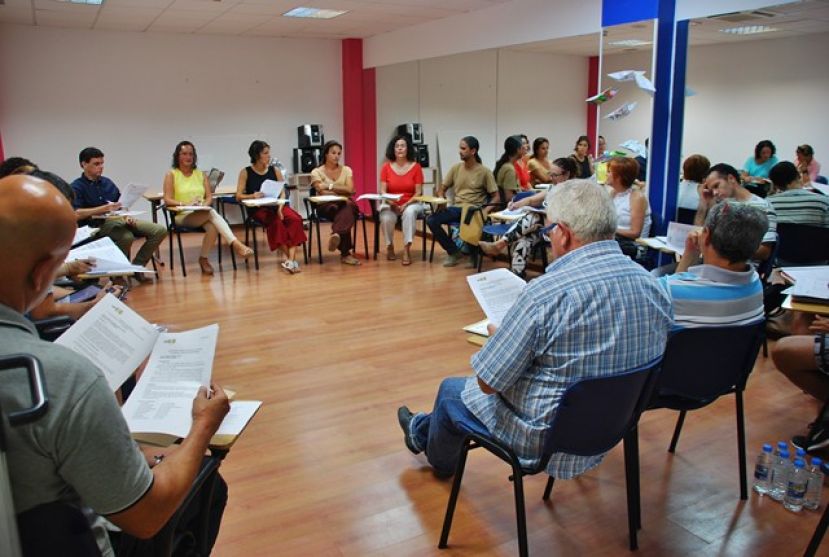 Mogán presenta a los centros educativos la programación de las concejalías