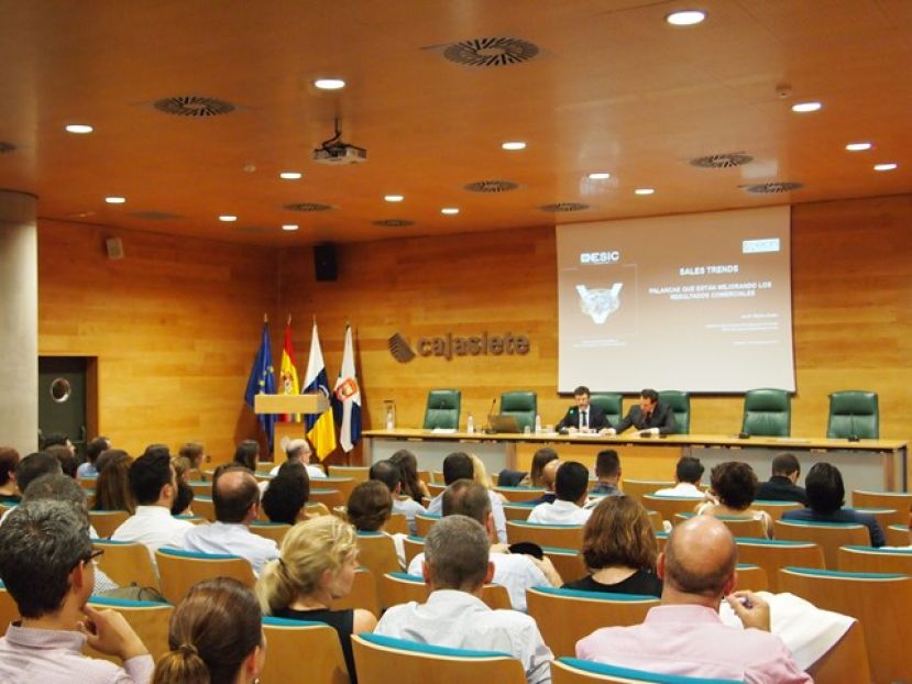 La Escuela de Negocios y la ESIC Business and Marketing School inician su curso