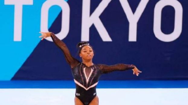 La pirueta de Simone Biles remueve las conciencias