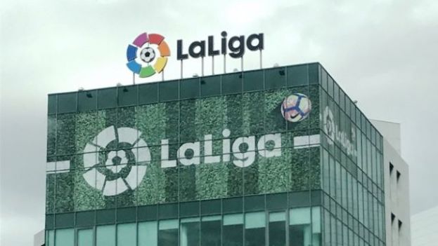 LaLiga anuncia un acuerdo para inyectar 2.700 millones a los clubes