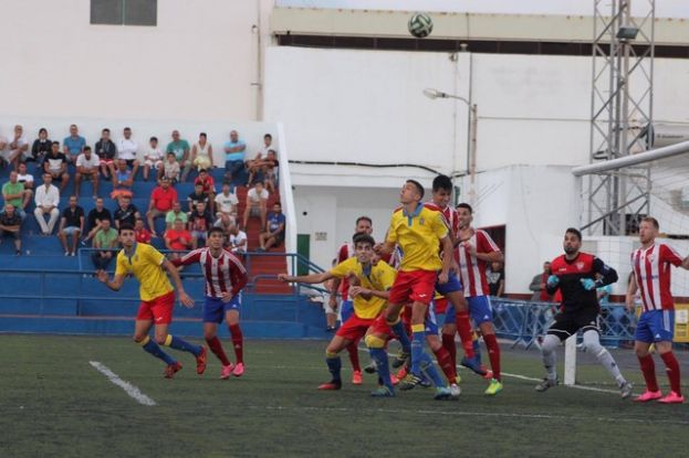 F&uacute;tbol: Resultados de los partidos jugados en la noche del viernes 02-12-16