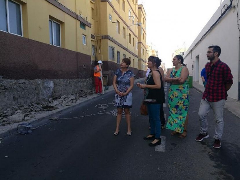 El Cabildo inicia la reforma de 100 casas sociales en Santa Luc&iacute;a