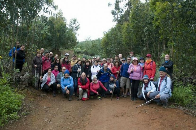 Gu&iacute;a: &Eacute;xito de la caminata medioambiental  'Entre Cortijos'