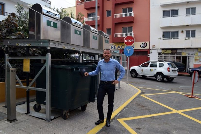 Gáldar: Nuevos contenedores soterrados en la Glorieta Antonio Padrón