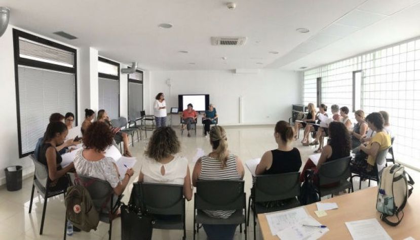 El Cabildo de Gran Canaria forma en Psicoterapia Feminista a la red insular de violencia machista