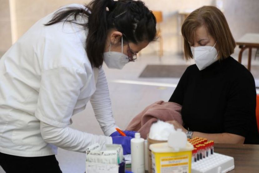 Valleseco realiza test de serología al profesorado y personal del colegio