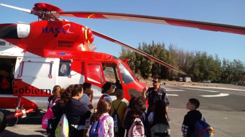 150 escolares conocen la labor del Grupo de Emergencias y Salvamento
