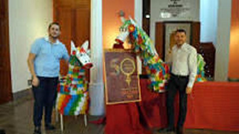 Gáldar: Taller para enseñar a elaborar los “Caballitos de Fuego”