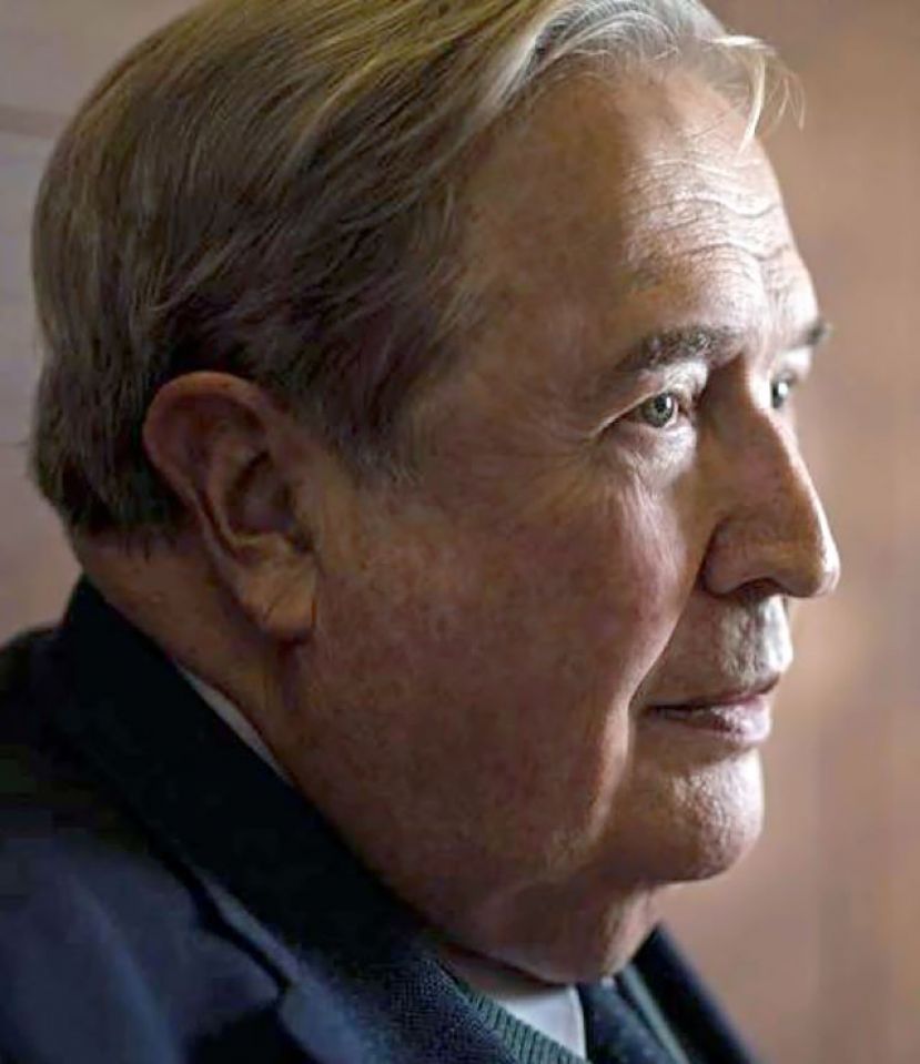 JER&Oacute;NIMO SAAVEDRA ACEVEDO EVOCAR&Aacute; LOS INICIOS ART&Iacute;STICOS Y POSTERIOR CARRERA INTERNACIONAL DE ALFREDO KRAUS A TRAV&Eacute;S DE SUS PROPIOS RECUERDOS