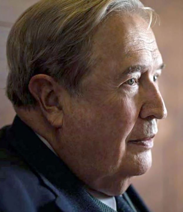 JER&Oacute;NIMO SAAVEDRA ACEVEDO EVOCAR&Aacute; LOS INICIOS ART&Iacute;STICOS Y POSTERIOR CARRERA INTERNACIONAL DE ALFREDO KRAUS A TRAV&Eacute;S DE SUS PROPIOS RECUERDOS