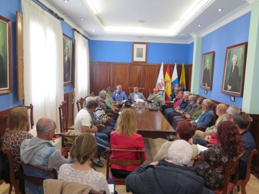 Guía: La Junta Local de Seguridad reúne a los colectivos vecinales y sociales
