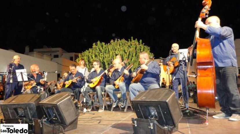 El Folclore y el Baile Tradicional de toda Canarias se cita en Teror