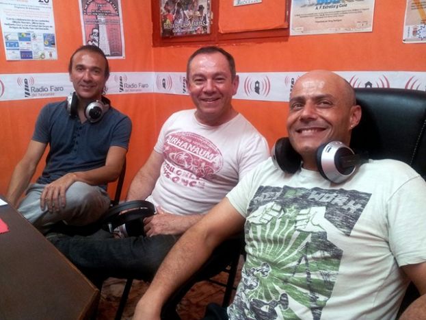 Se emitió este jueves, 14-05-15, el programa Poesia Viva de La Atlántida