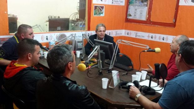 Este martes, 29-12,15, se emiti&oacute; Tertulia Amarilla Fin de A&ntilde;o, con Nicol&aacute;s Ortega
