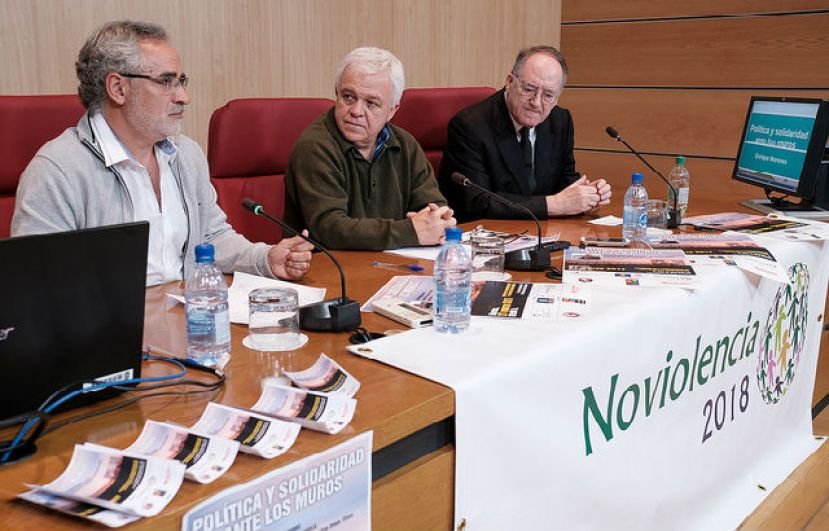 Enrique Morones visita GC para denunciar la situación de los emigrantes mexicanos