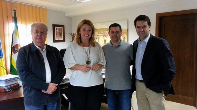 Teror: Preparando en Centenario de Pino Ojeda (1916 - 2016)