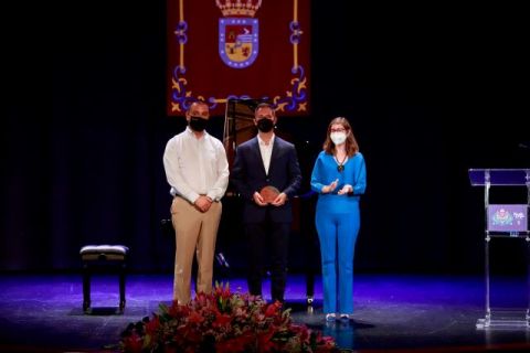 José Luis Castillo puso el broche de oro al III Encuentro de Creadores Guienses