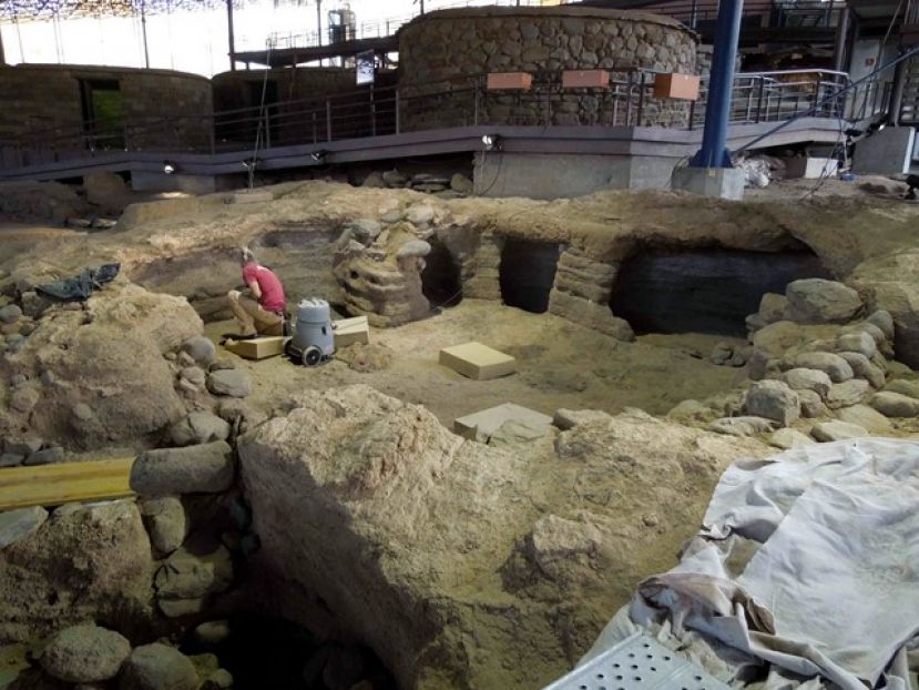 Sondeo en la Cueva Pintada en busca de la existencia de un granero aborigen