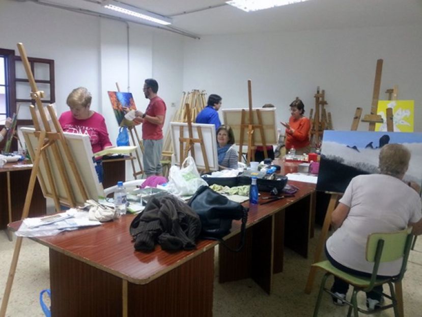 La Universidad Popular de Teror cierra el curso con una exposición