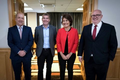 Fernando Clavijo recibe a la nueva presidenta de la Zona Especial Canaria