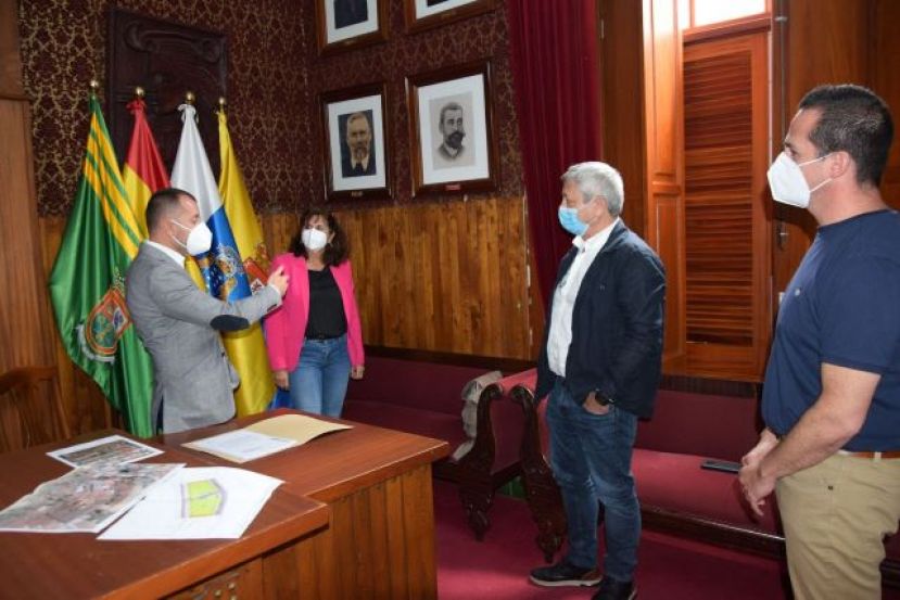 Gáldar: Cabildo y Ayuntamiento abordan los proyectos del área de Vivienda