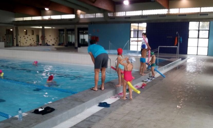 Gáldar: Continúa la temporada de piscina para los colegios del municipio