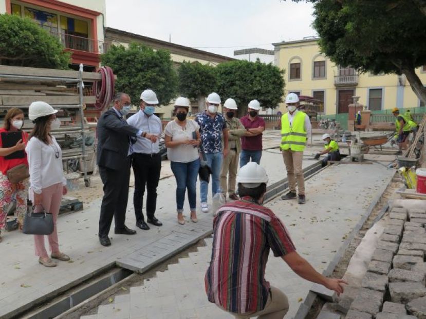 La rehabilitaci&oacute;n de la Plaza Grande de Gu&iacute;a avanza a buen ritmo