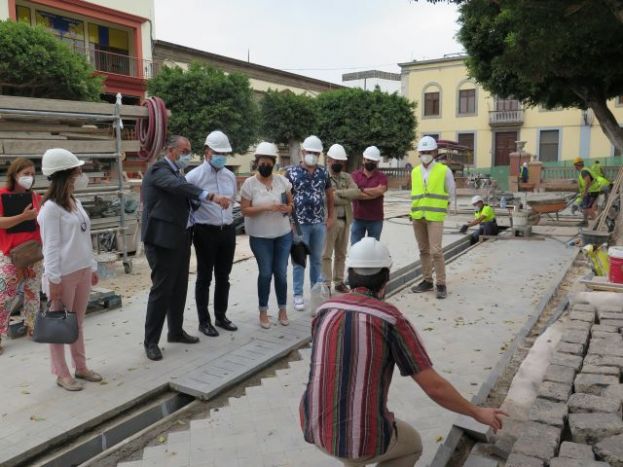 La rehabilitaci&oacute;n de la Plaza Grande de Gu&iacute;a avanza a buen ritmo