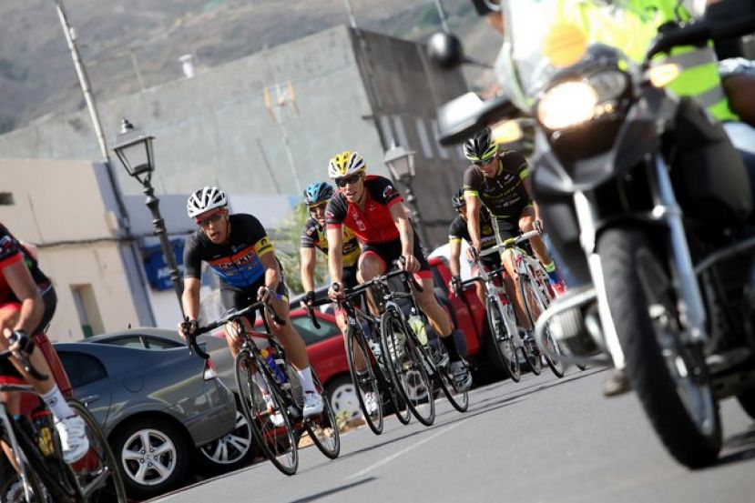 La Vuelta Ciclista Isla de Tenerife empieza con una contrarreloj por equipos