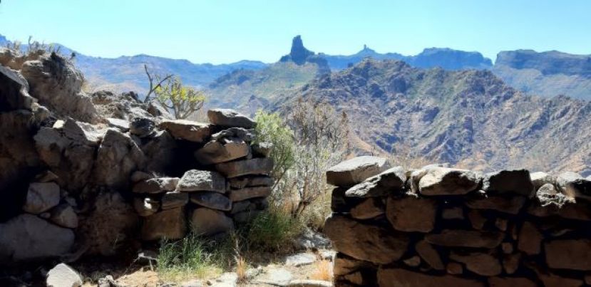 Los talleres de actividades de Artenara difunden el patrimonio de las cumbres
