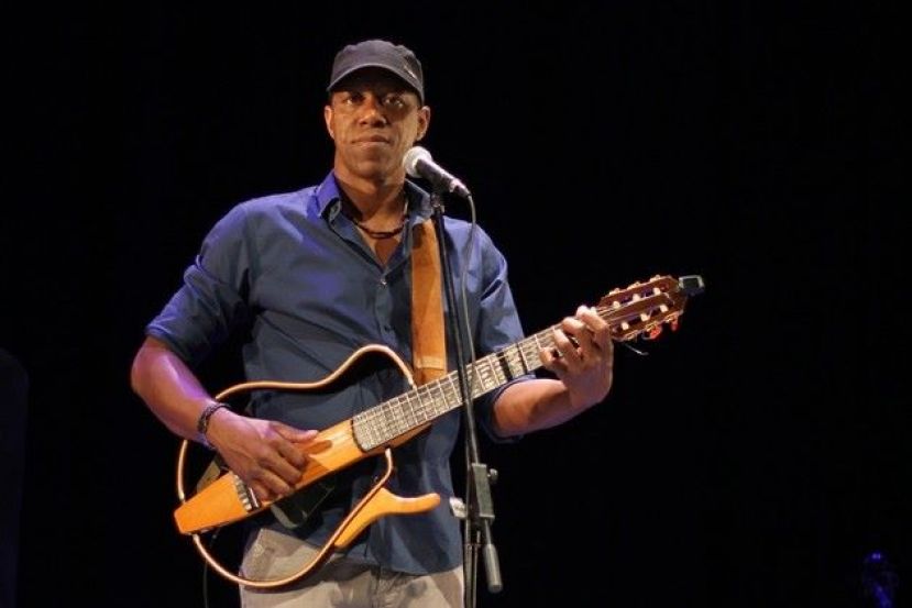 El cubano Tony Ávila en el Encuentro de Música Popular Teresa de Bolívar