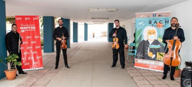 El IBF Canarias lleva la música de Bach, Mozart o Gardel a los usuarios de la Residencia de Mayores de Taliarte