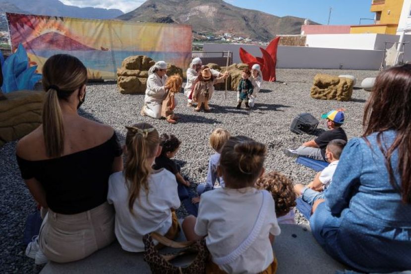LOS T&Iacute;TERES ARMINDA Y FERNANDILLO CAUTIVAN AL P&Uacute;BLICO FAMILIAR EN EL ESTRENO DE LA NUEVA OBRA &ldquo;ARMINDA Y EL ATAQUE DEL CORSARIO&rdquo;