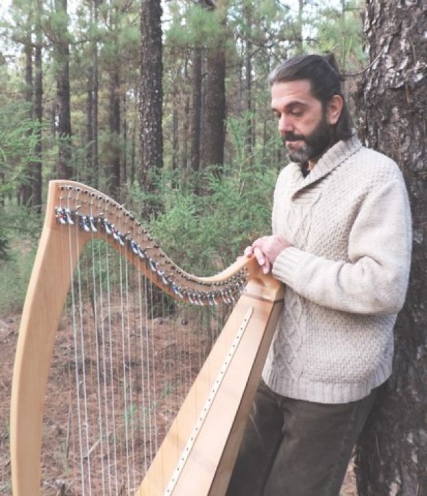 El virtuoso del arpa Vicente La Camera traslada la magia y el misterio de la m&uacute;sica antigua a la Casa de Col&oacute;n