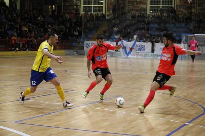F&uacute;tbol Sala: El Gran Canaria FS gana la primera de sus finales en Burela