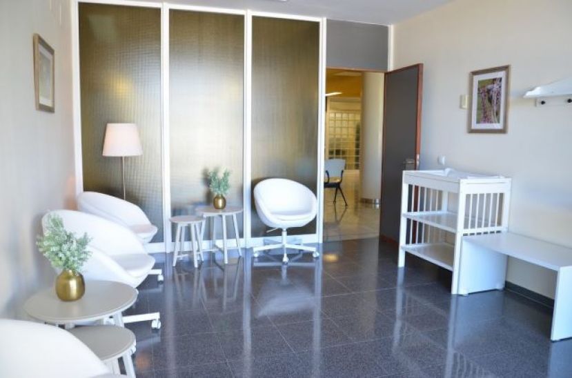 Se renueva la sala de lactancia en la línea del fomento de la humanización del Dr. Negrín