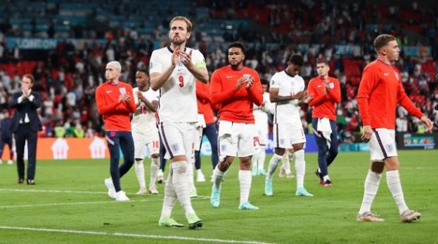 La primera final de Inglaterra en una Euro, empa&ntilde;ada por el racismo