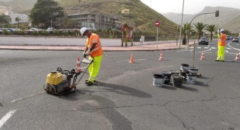 La Gomera: Trabajos de mantenimiento y adecuación en varias vías insulares