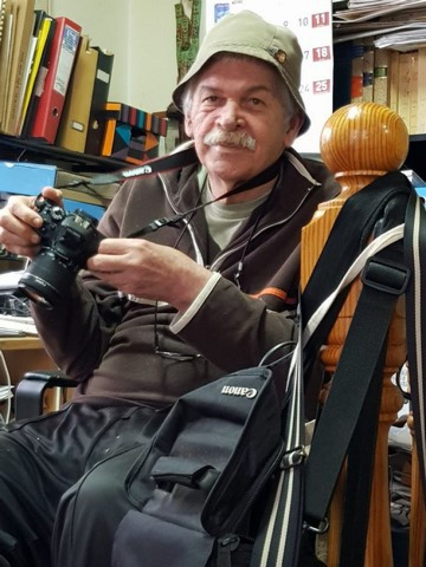 Una exposici&oacute;n de poes&iacute;a visual rinde homenaje al escritor &Aacute;ngel S&aacute;nchez, &uacute;ltimo Premio Canarias de Literatura