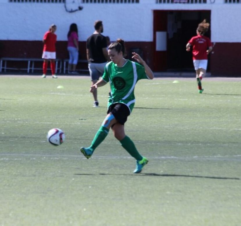 F&uacute;tbol Femenino: Entrevista a Guacimara Navarro del Toro