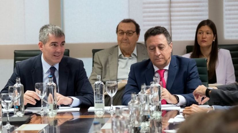 Clavijo reúne a universidades y centros de investigación públicos