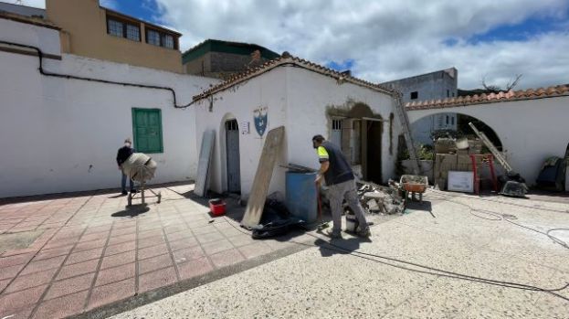 G&aacute;ldar: Comienzan las obras de mejora del entorno de la plaza de Caideros