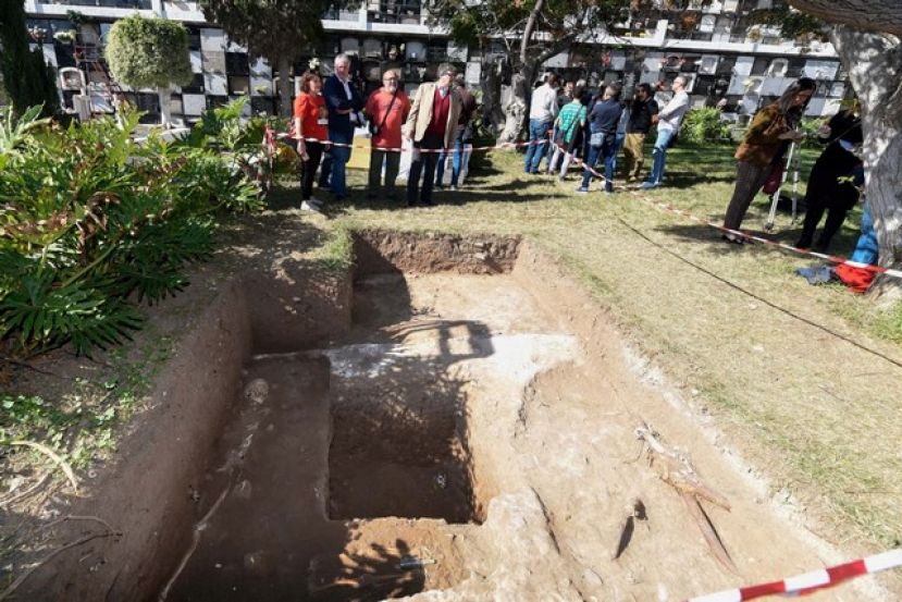 La excavación en Vegueta concluye y los restos humanos están en buen estado